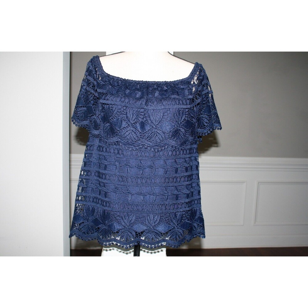 Cato Navy Blue Lace Top Size Large